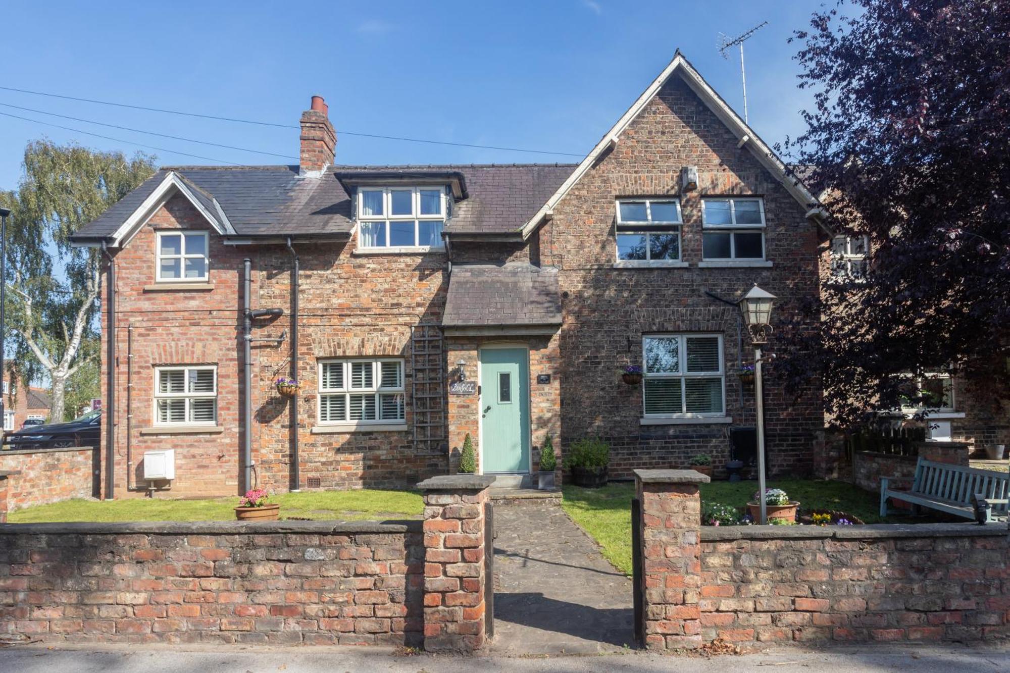 Pinfold Guest house York